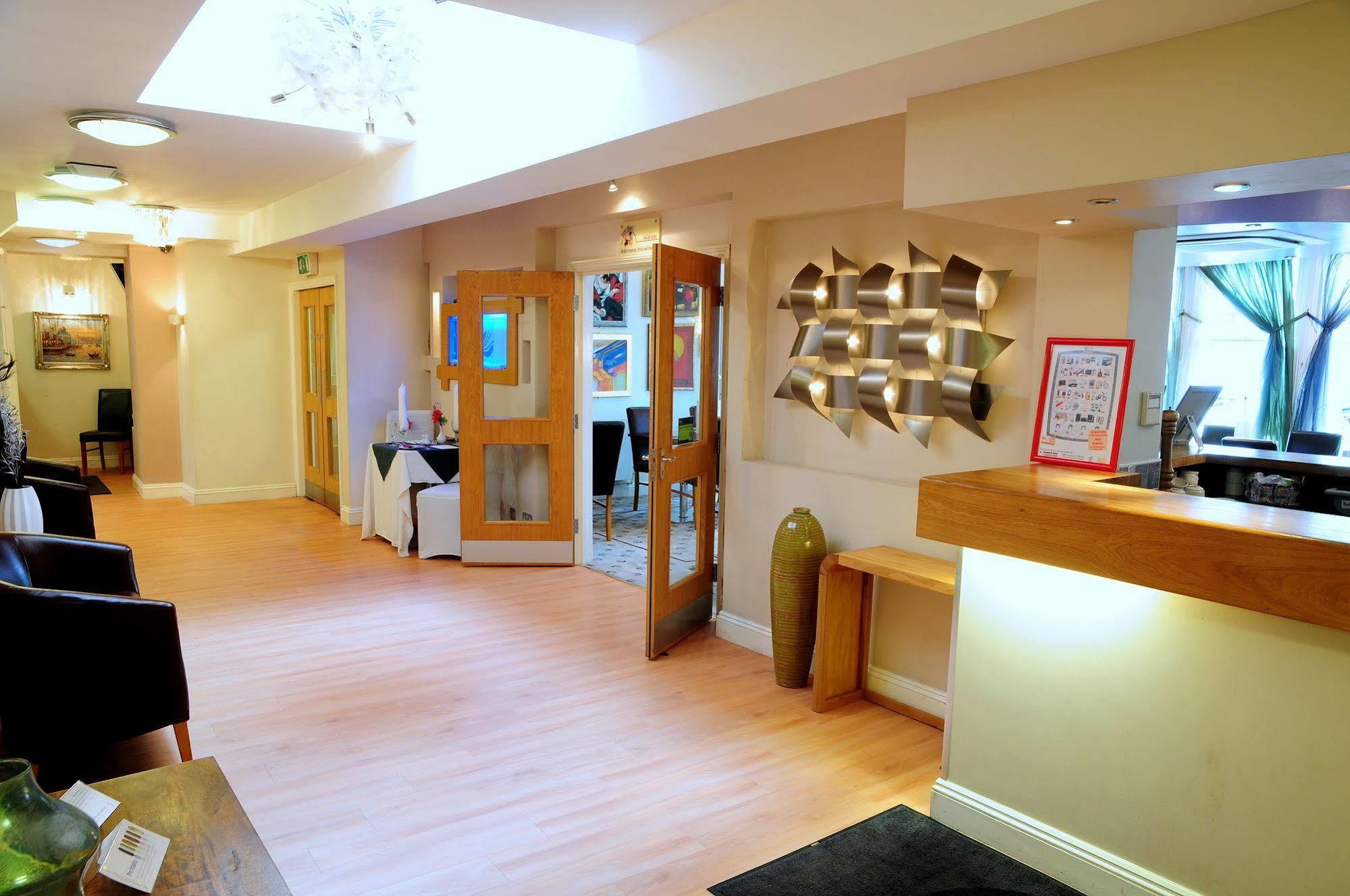 The Queensgate Hotel Peterborough Eksteriør bilde